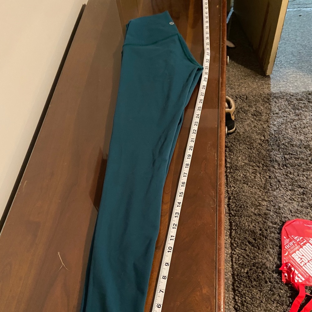 Highwasted Lululemon leggings